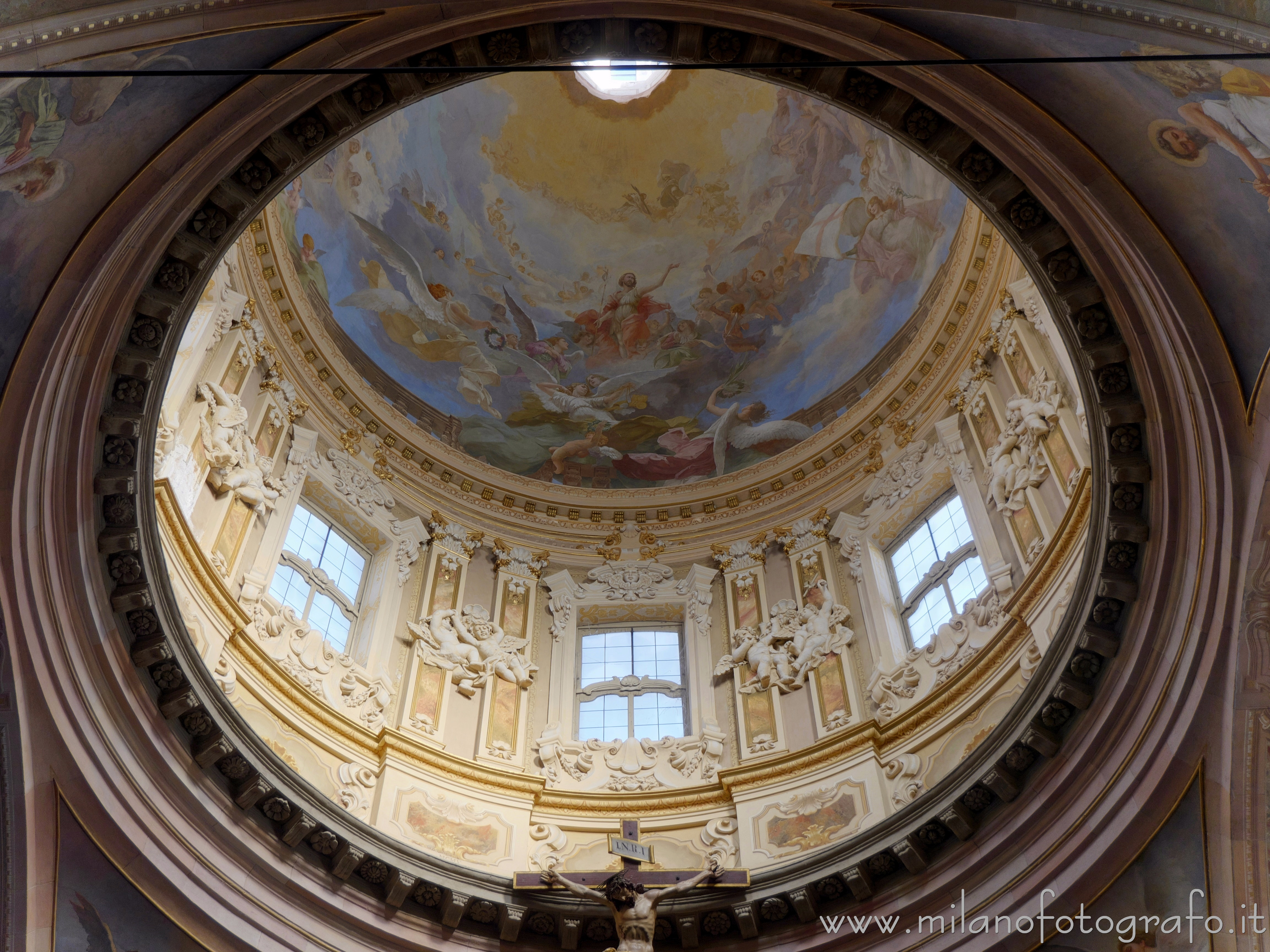 Busto Arsizio (Varese) - Interno del tamburo della cupola della Basilica di San Giovanni Battista